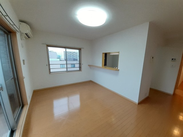 居室・リビング　※別号室参考画像