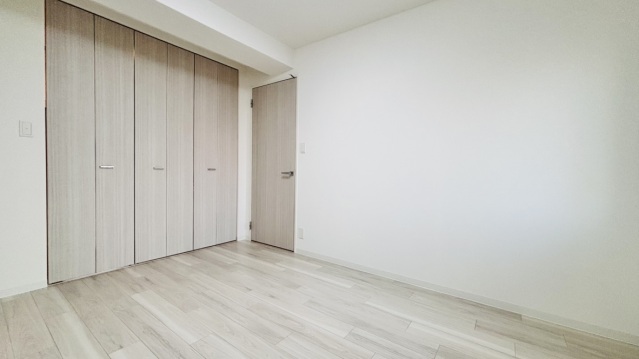 その他部屋・スペース　各洋室にクローゼット有