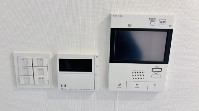 セキュリティ　モニター付きインターフォン