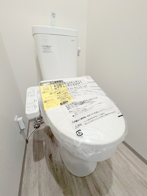 トイレ　お問合せはシティホーム海田センター　082-821-2227