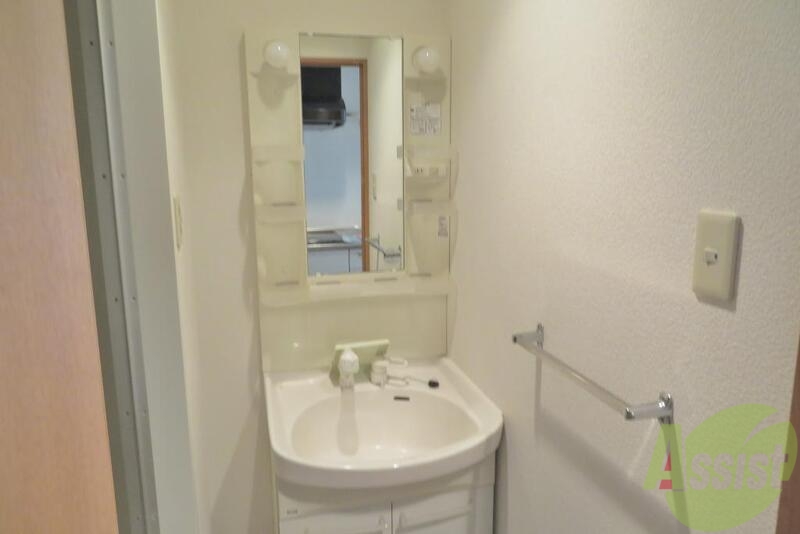 洗面設備　忙しい朝でも洗面所があると快適ですね～。