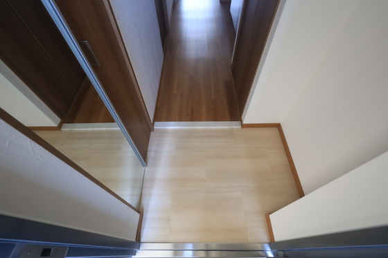 玄関　※別部屋の写真です