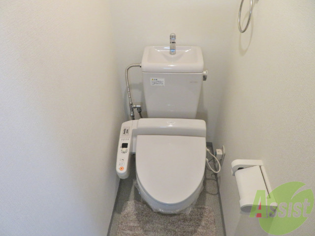 トイレ　こちらはトイレです。清潔感があり、安心して使用できます。