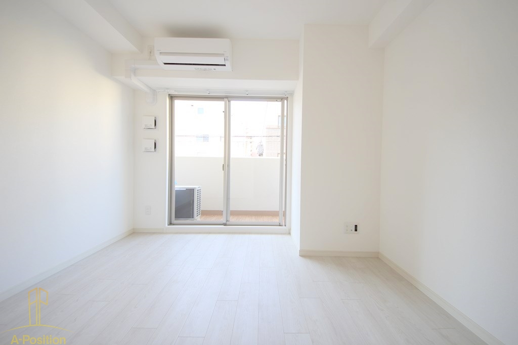 居室・リビング　アドバンス西梅田ジェイス