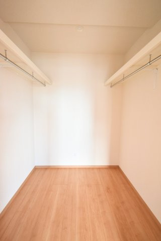 収納　ウォークインクローゼット