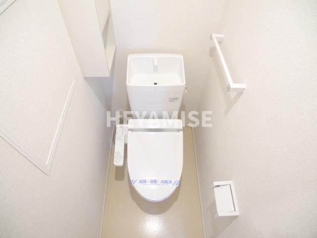 トイレ　※同物件反転タイプの写真でございます※現況を優先します※