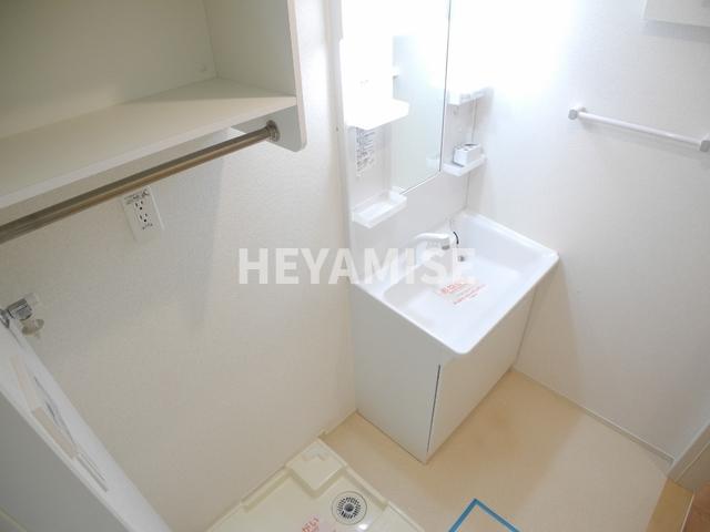 洗面設備　※同物件反転タイプの写真でございます※現況を優先します※