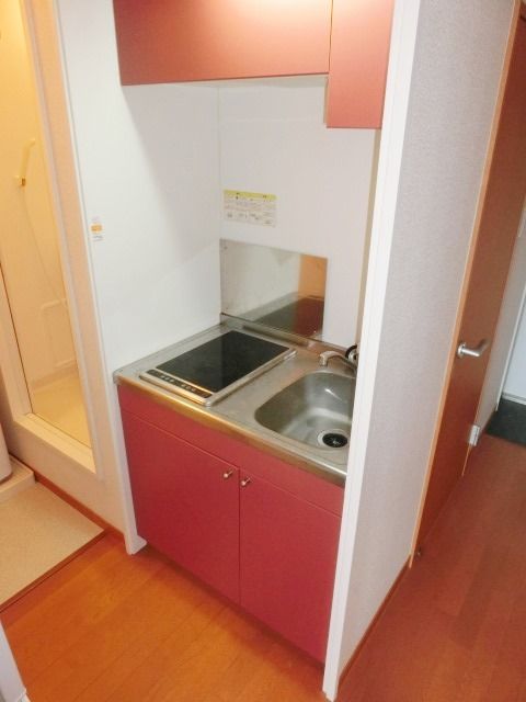 キッチン　ＩＨ２口のキッチンです