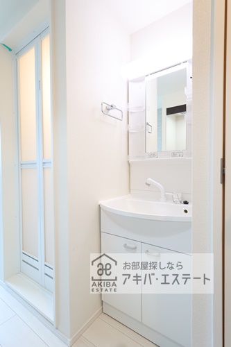 洗面設備　同一仕様写真