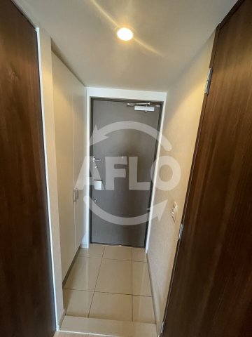 玄関　ハビテ靭センターコート　玄関