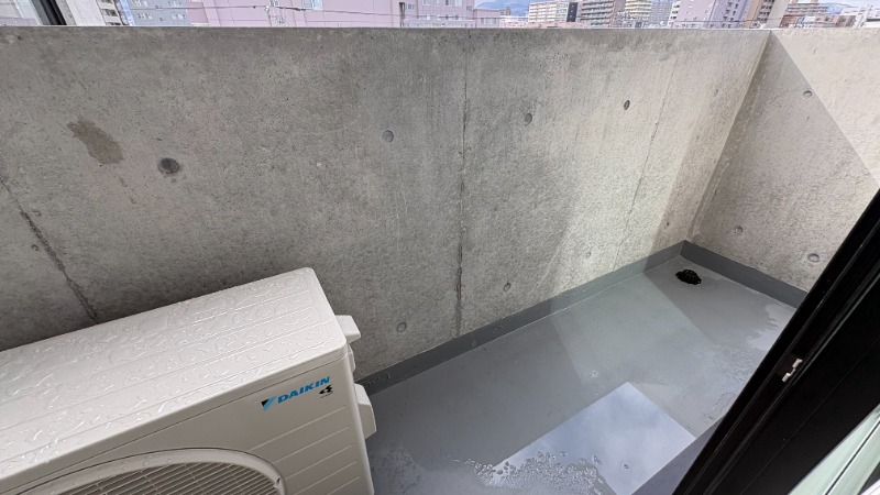 バルコニー　バルコニー