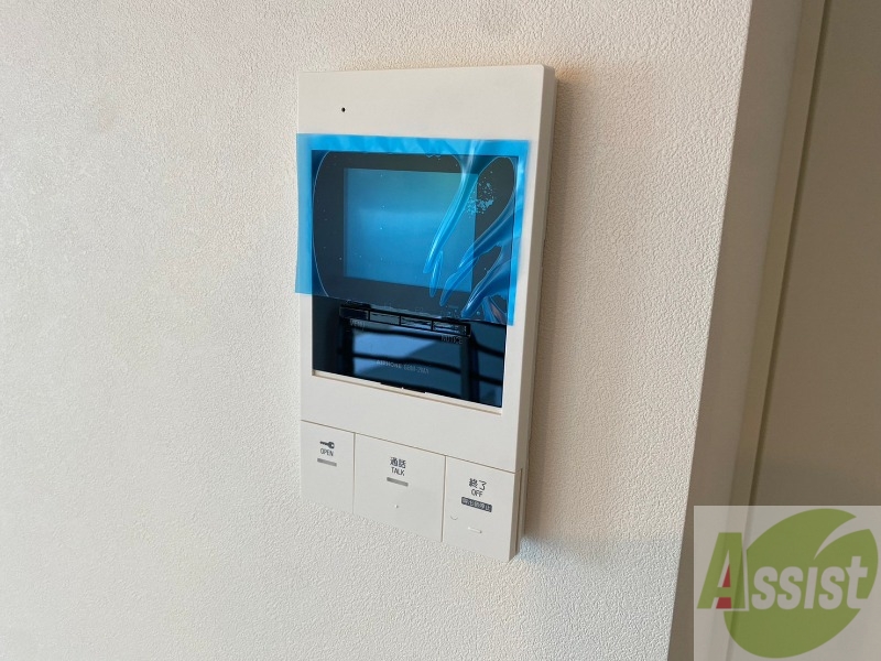 セキュリティ　ＴＶモニター付インターホンです。来客者の顔が見えるので安心！