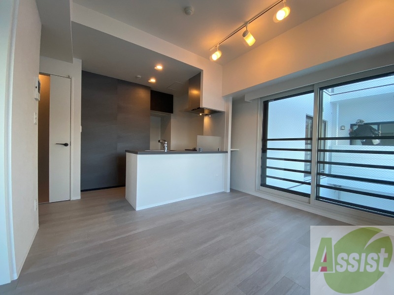 居室・リビング　広くてきれいなリビングです！快適に過ごせそうですね。