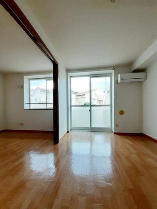 居室・リビング　リビング