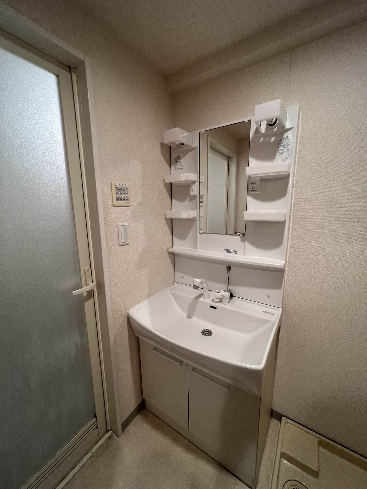 洗面設備　同マンション別部屋