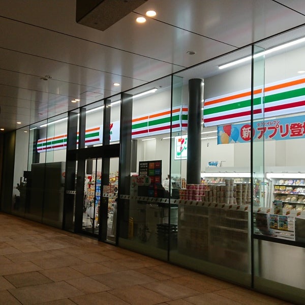 コンビニ　セブンイレブン（コンビニ）まで90m