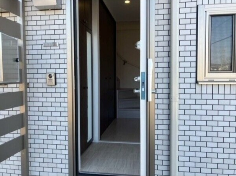 玄関　図面と現状に相違がある場合には現状を優先