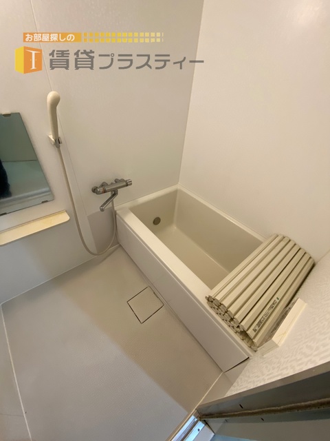 バス・シャワールーム　綺麗なバスルーム。