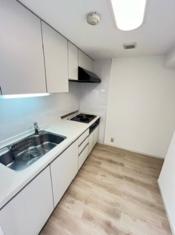 キッチン　別部屋参考写真です