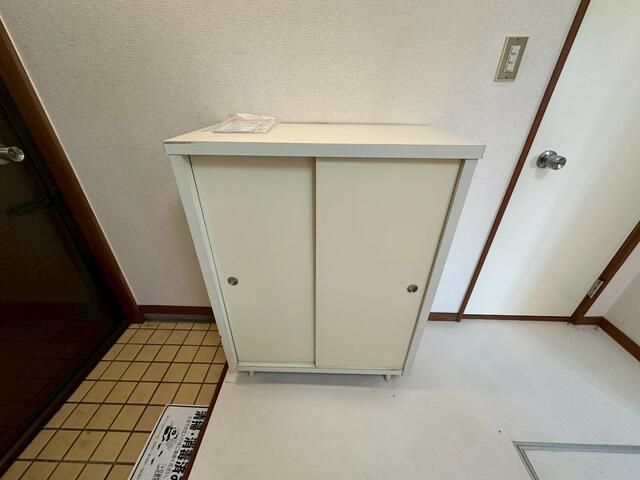 収納　シューズボックス