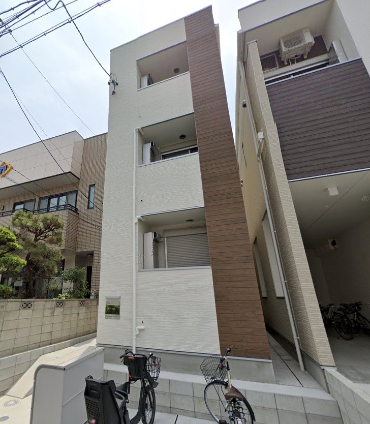 建物外観　外観　オートロック付　宅配ＢＯＸ有り
