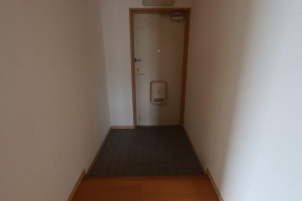 玄関　※別号室のお写真のためイメージとしてご覧ください