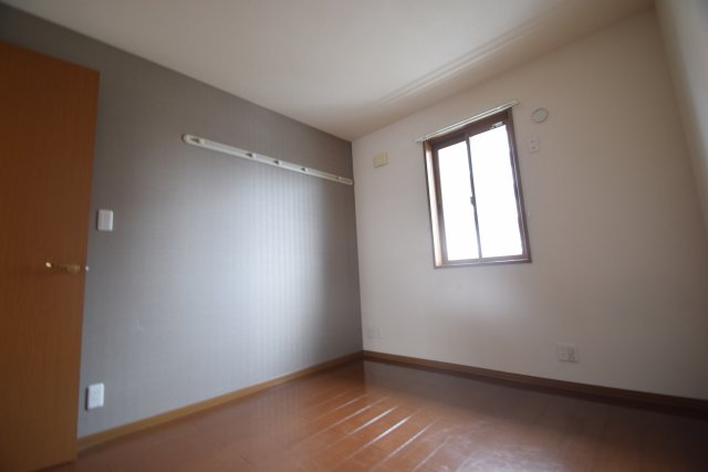 その他部屋・スペース　落ち着いて過ごせるお部屋なので、寝室にいかがでしょうか