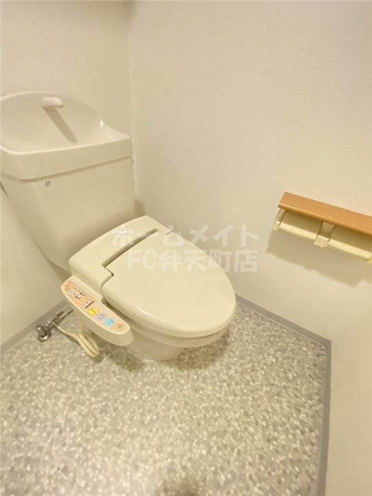トイレ　ゆったりとした空間のトイレです