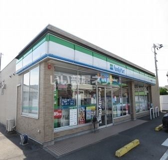 コンビニ　ファミリーマート 石井町石井店（コンビニ）まで672m