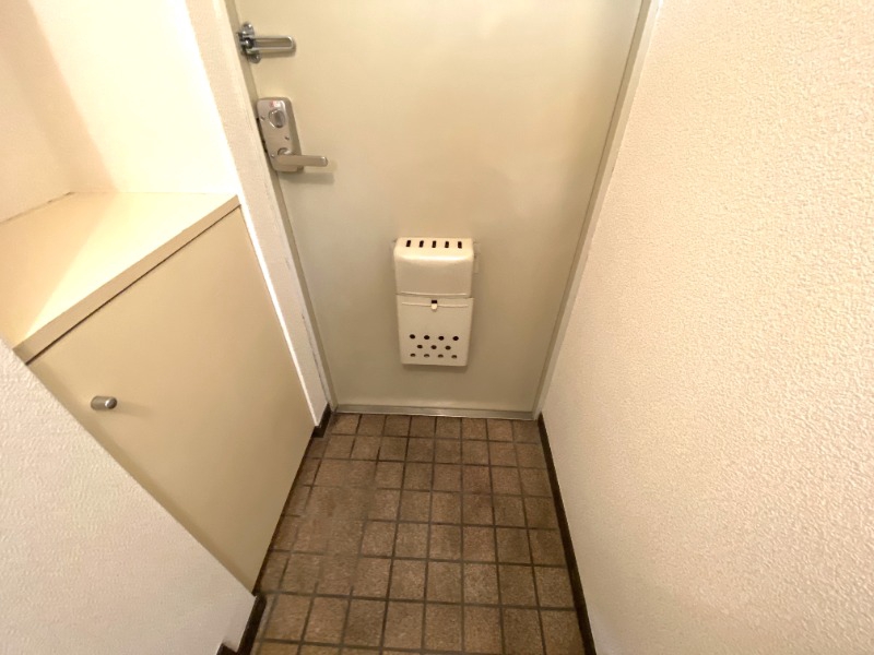 玄関　玄関はシンプルです！