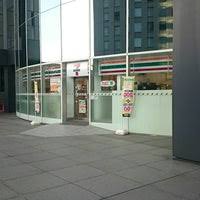 コンビニ　セブンイレブン 大阪ビジネスパーク東店（コンビニ）まで809m