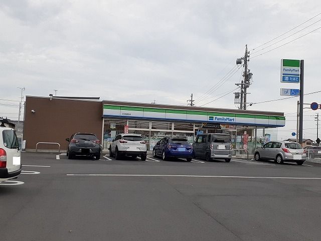 コンビニ　ファミリーマート浜松馬郡店（コンビニ）まで1200m