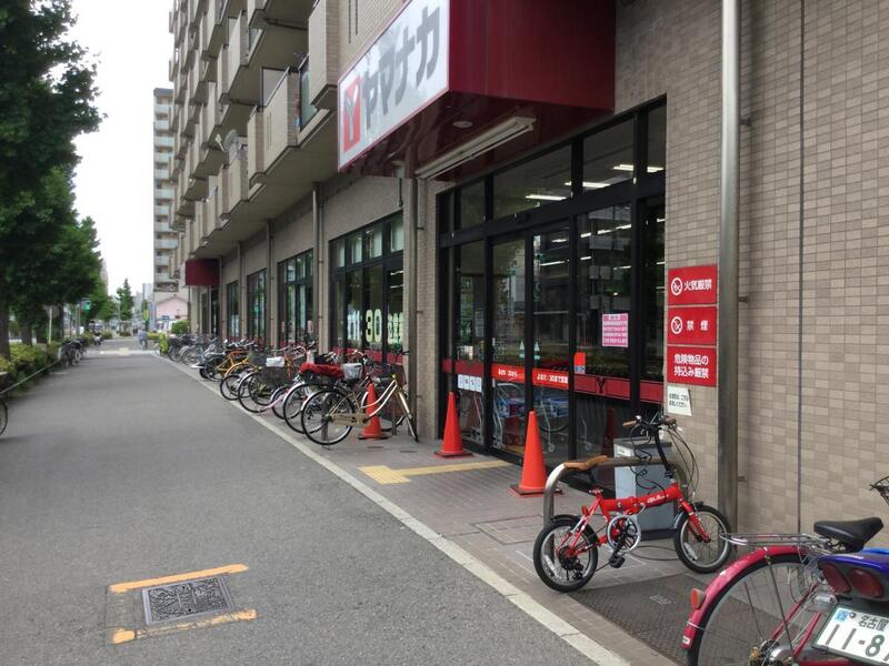 コンビニ　ファミリーマート昭和鶴舞二丁目店（コンビニ）まで244m