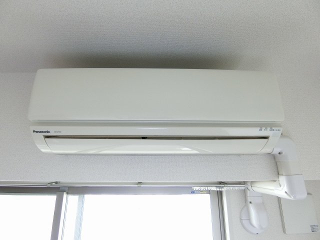 その他　エアコン付いています