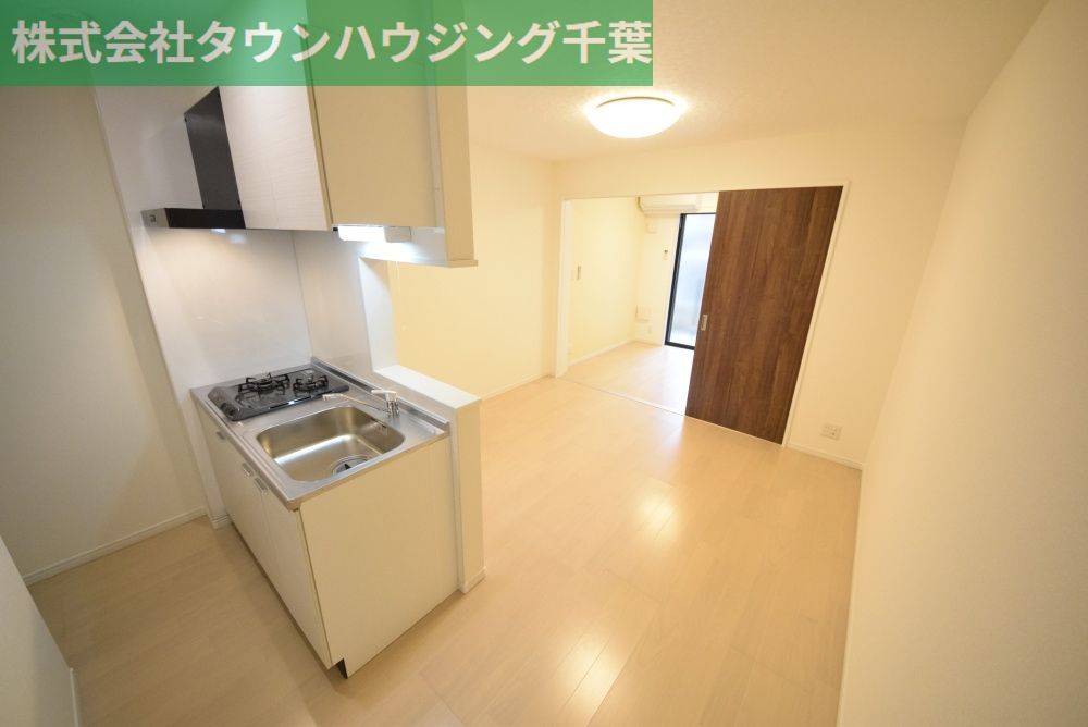 居室・リビング　同型モデル参考写真です。現地待ち合わせ歓迎♪お問合せはタウ…