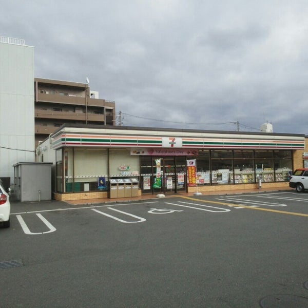 コンビニ　セブンイレブン 東大阪菱江店（コンビニ）まで885m