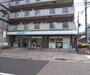 コンビニ　ファミリーマート寺町二条店（コンビニ）まで180m