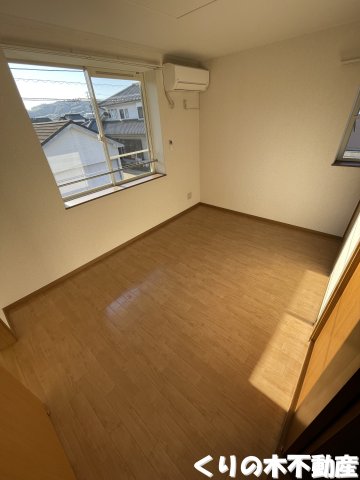 居室・リビング　反転タイプのお部屋です（現況を優先します）