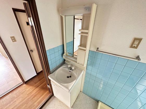 洗面設備　※別部屋の写真です