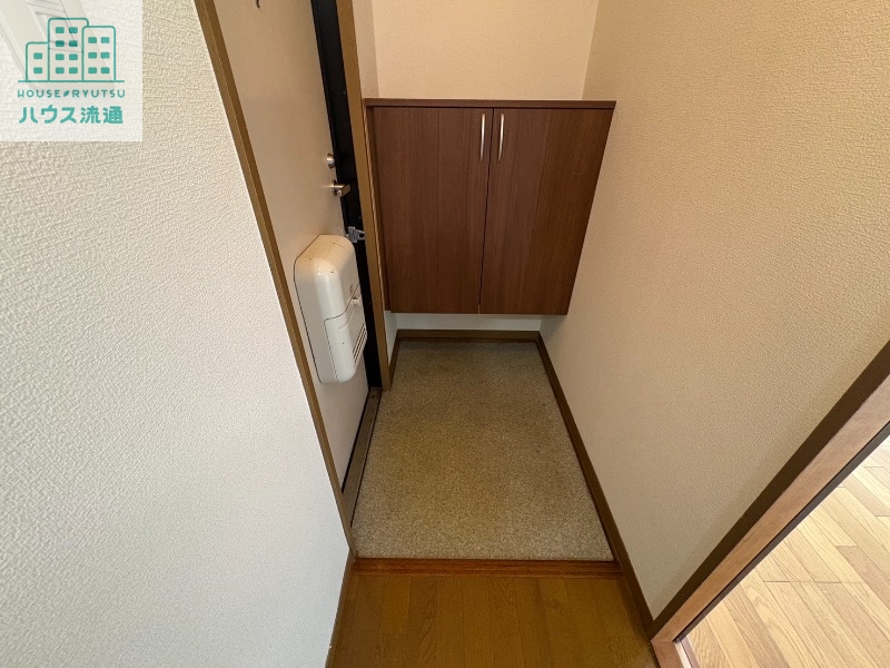 玄関　※別号室の写真