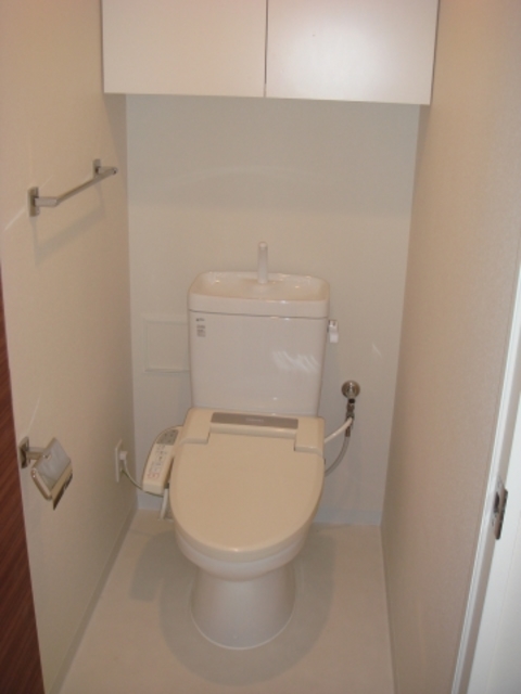 トイレ　※別部屋参考写真