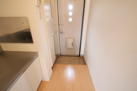 玄関　※別部屋の写真です