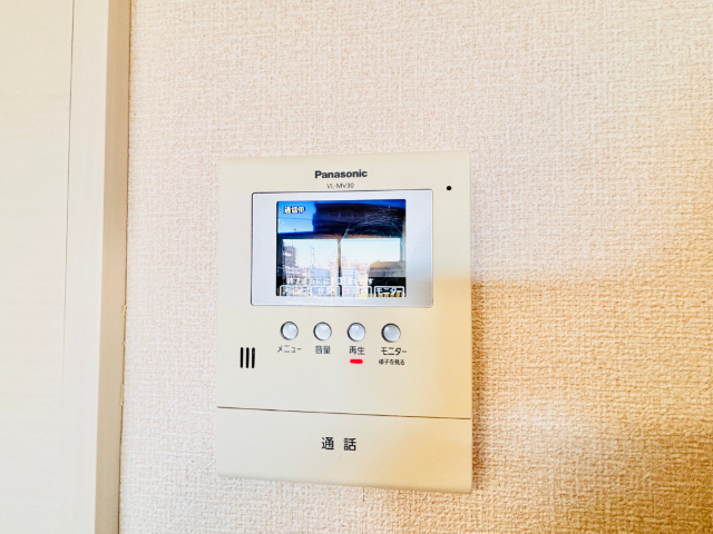 セキュリティ　同一建物内２０６号室内装写真転載