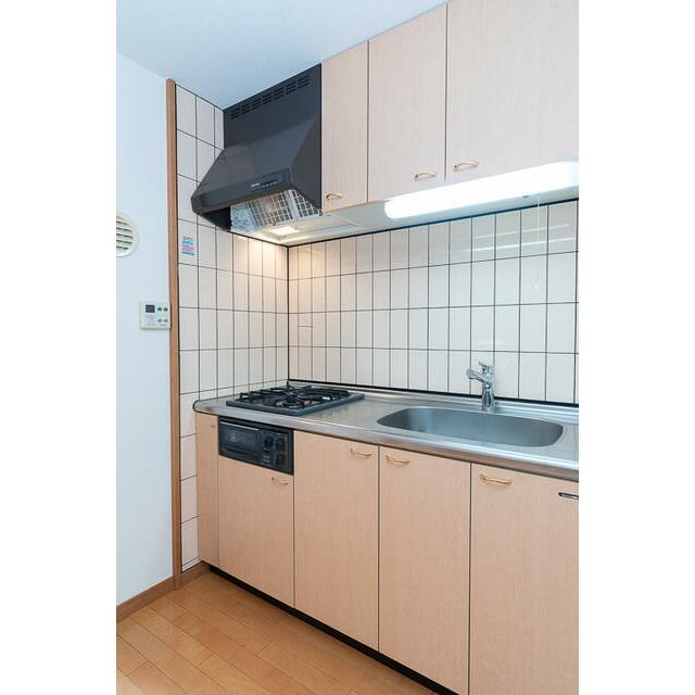 キッチン　※写真は同タイプ住戸です。