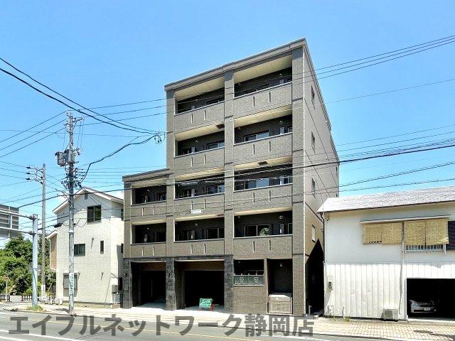 建物外観　外観は落ち着いています
