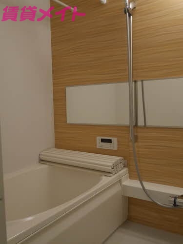 バス・シャワールーム　同タイプ部屋写真です。
