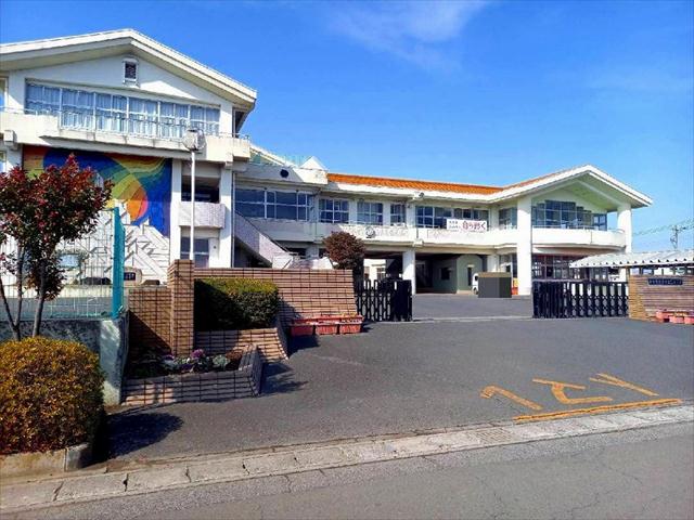 中学校　野木第二中学校（中学校）まで3484m