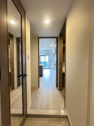 S-RESIDENCE博多駅東awesomeの玄関写真