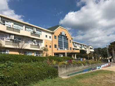 小学校　大津町立室小学校（小学校）まで320m