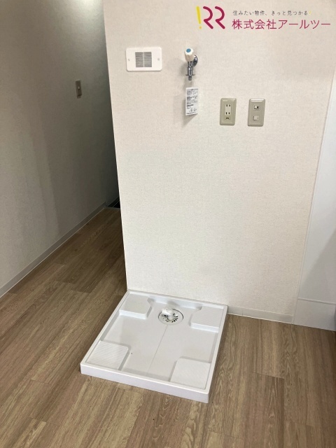 洗面設備　洗濯機置き場